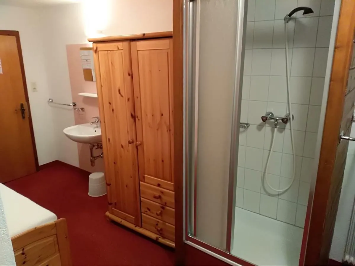 Hotel Garni Alpenrose Ischgl