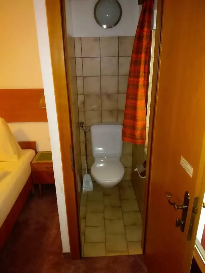 Hotel Garni Alpenrose Ischgl Avusturya
